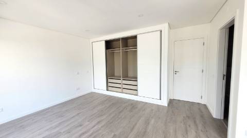 Exclusiva Moradia T3+1 em Tavira - Modernidade, Conforto e Qualidade Superior!