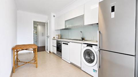 Apartamento T2 - Condomínio METROCITY - Parque das Nações.