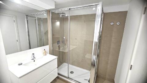 Apartamento T2 - Condomínio METROCITY - Parque das Nações.