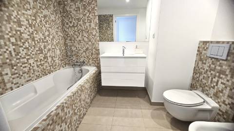 Apartamento T2 - Condomínio METROCITY - Parque das Nações.
