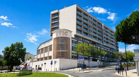 Apartamento T2 - Condomínio METROCITY - Parque das Nações.