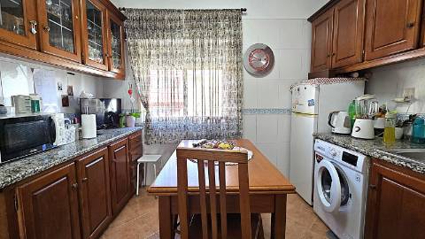 Apartamento T2 com Sótão e Terraço - Bairro do Casal Novo, Caneças