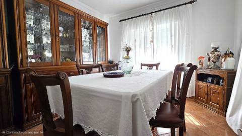 Apartamento T2 com Sótão e Terraço - Bairro do Casal Novo, Caneças