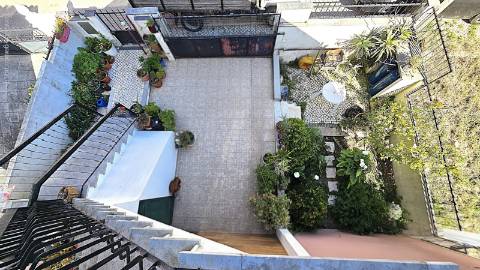 Apartamento T2 com Sótão e Terraço - Bairro do Casal Novo, Caneças