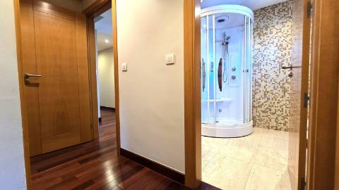APARTAMENTO T4 - Avenida Miguel Torga - Box para 3 carros