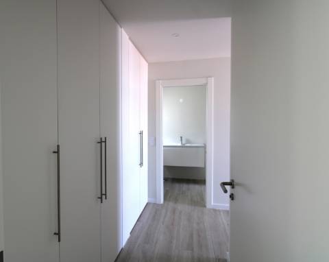 Apartamento t3, novo, com estacionamento, Edifício Iris