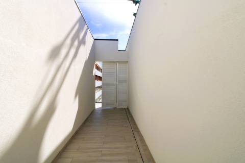 Apartamento t3, novo, com estacionamento, Edifício Iris