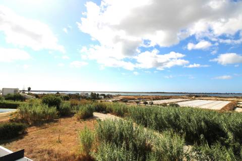 Moradia de Luxo na Primeira Linha da Ria Formosa - Olhão
