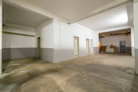 Apartamento T2 Renovado com Vista Mar e Garagem a 50m da Praia - Quarteira