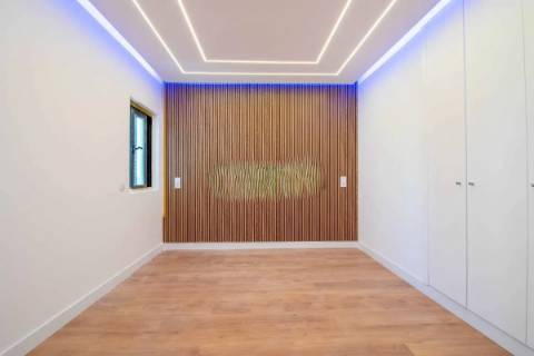 Apartamento T2 Renovado com Vista Mar e Garagem a 50m da Praia - Quarteira