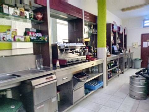 Espaço comercial a funcionar como Restaurante