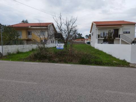 Terreno urbano para construção - Anadia