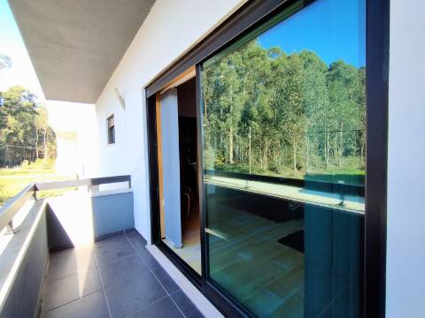 Moradia T4, Garagem e Quintal, Oliveira do Bairro