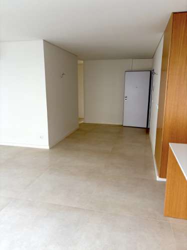 Apartamento T3 em Lapa