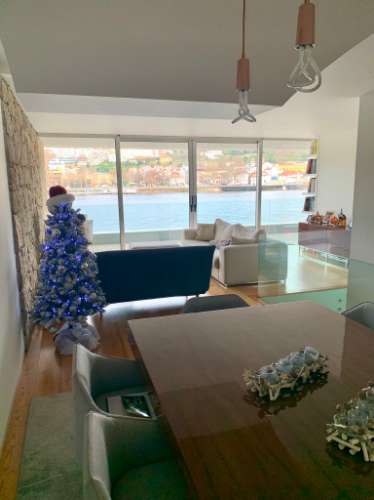 Duplex de Exceção frente ao Douro: Luxo, Conforto e Vistas Panorâmicas - Gaia