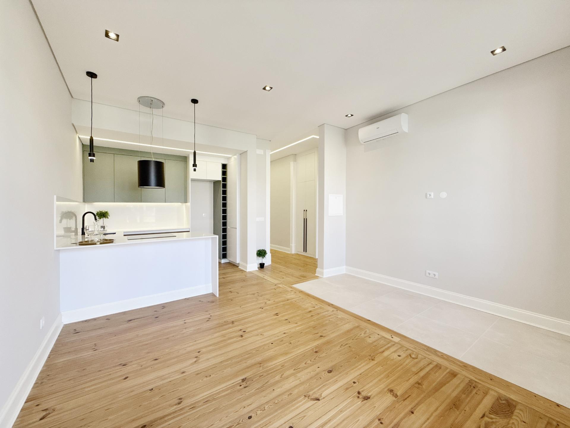 Apartamento T3 RENOVADO na Avenida Almirante Reis - Lisboa