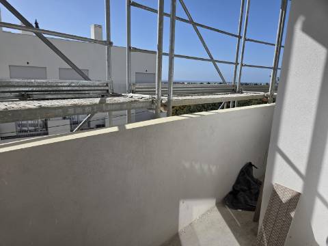 Penthouse com Vista Mar da Sala e Terraço Privado