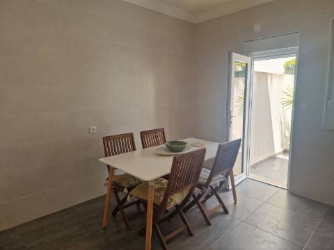 Moradia T2 em Cabanas de Tavira com grande terraço