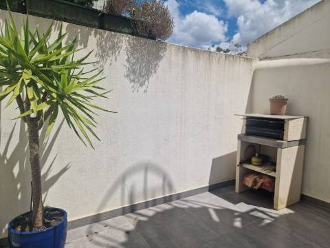 Moradia T2 em Cabanas de Tavira com grande terraço