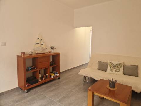 Moradia T2 em Cabanas de Tavira com grande terraço