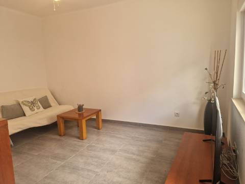 Moradia T2 em Cabanas de Tavira com grande terraço