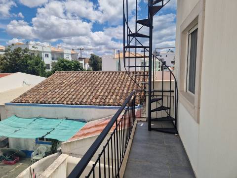Moradia T2 em Cabanas de Tavira com grande terraço