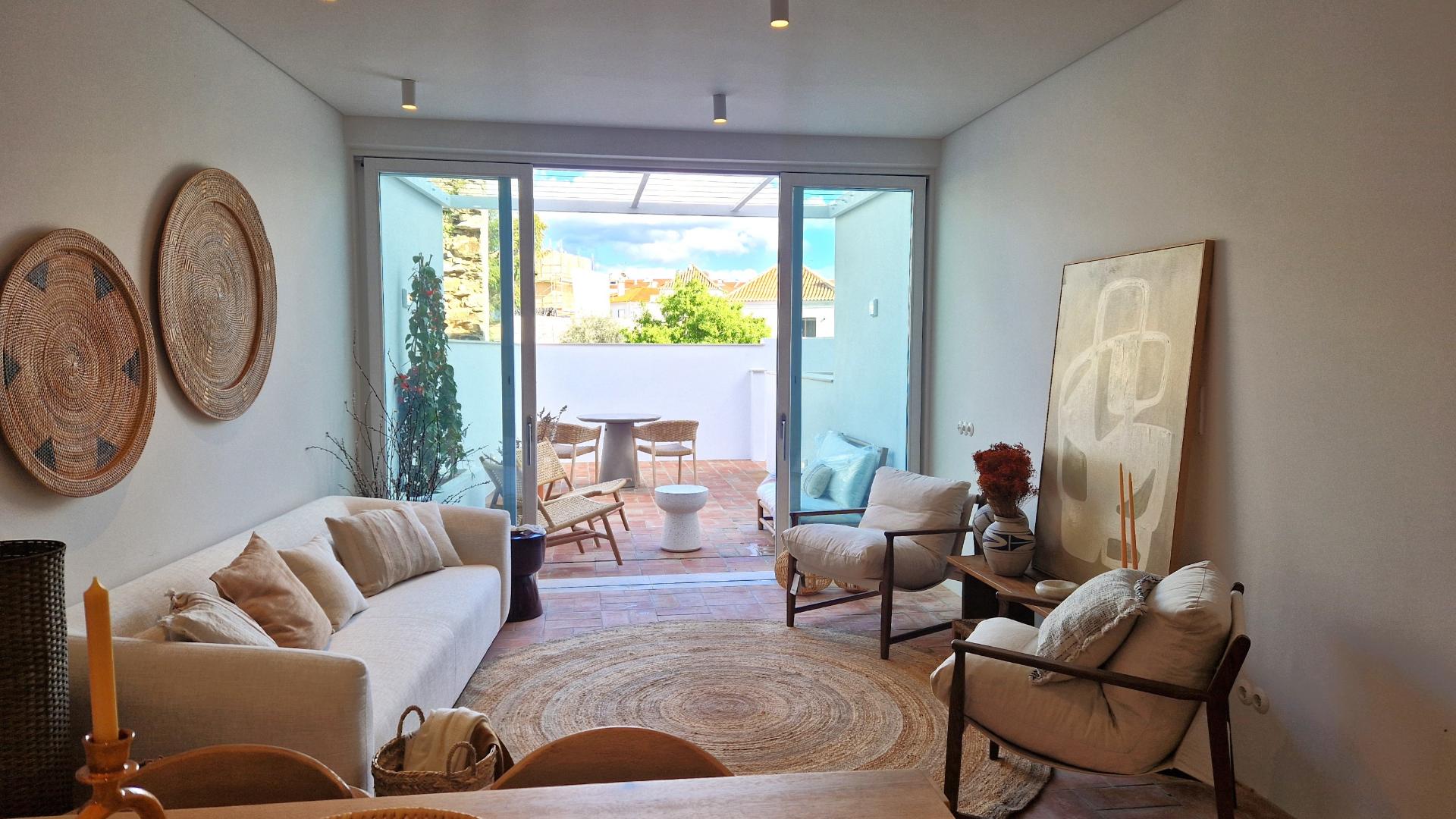 Moradia T3 de luxo no centro de Tavira com piscina e garagem privada