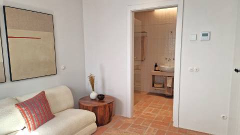 Moradia T3 de luxo no centro de Tavira com piscina e garagem privada