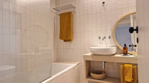Moradia T3 de luxo no centro de Tavira com piscina e garagem privada