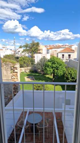 Moradia T3 de luxo no centro de Tavira com piscina e garagem privada