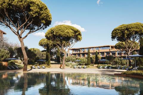 AP T3 de Luxo em Vilamoura com piscina e varanda com 54,45m²