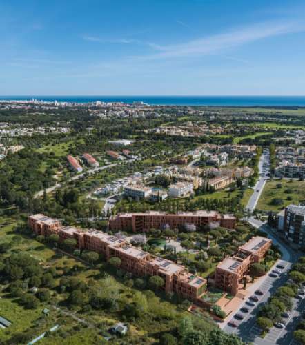 AP T3 de Luxo em Vilamoura com piscina e varanda com 54,45m²