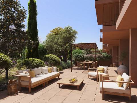 Exclusivo T3 em Vilamoura com Acabamentos Premium e Piscina
