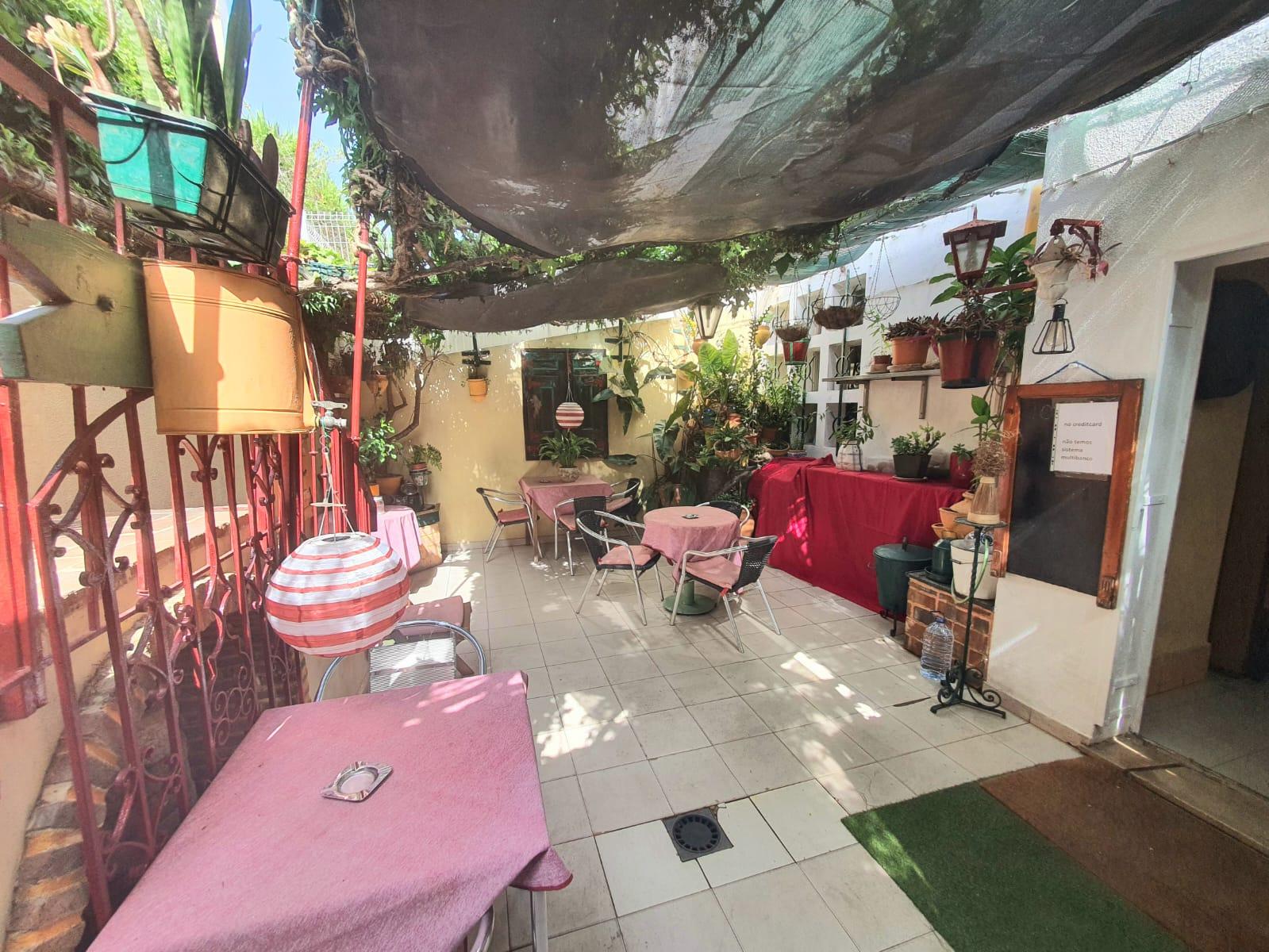 Restaurante equipado e mobilado para venda em Tavira, perto do centro histórico