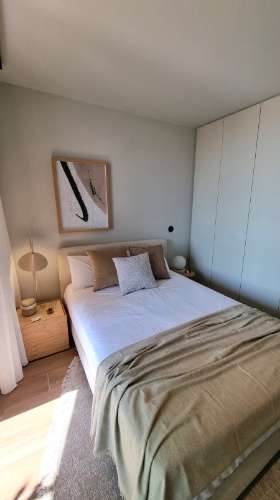 Apartamento T2 em Albufeira com piscina, varanda e garagem