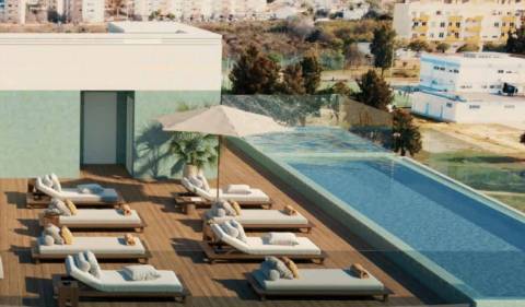 Apartamento T3 Duplex com Terraço Privativo e Jacuzzi