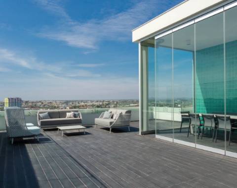 Apartamento T3 Duplex com Terraço Privativo e Jacuzzi