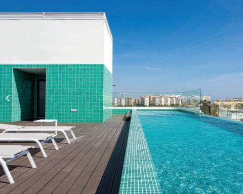 Apartamento T2 Duplex com terraço privado e piscina