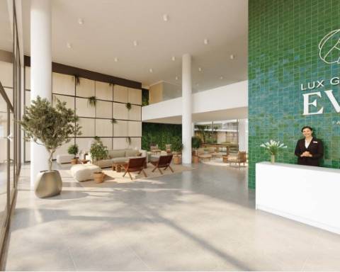 Apartamento T2 Duplex com jacuzzi no terraço, piscina e garagem