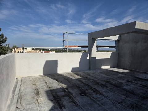 Penthouse com 4 quartos, piscina e terraço privado em Tavira