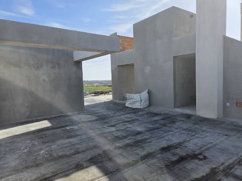Penthouse com 4 quartos, piscina e terraço privado em Tavira