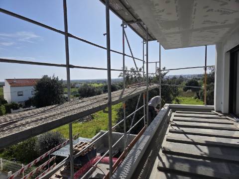 Apartamento T2 de luxo em Tavira com varanda, em fase de construção