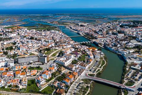 Moradia Exclusiva T4 com Vista Mar e Cidade em Tavira