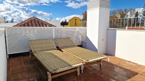 Apartamento T2 de luxo, no centro de Tavira com piscina e garagem privada