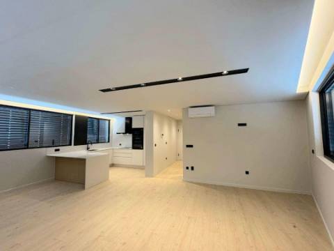 T1 c/ Terraço (29m2) |Lg. Garagem e Arrumos | SÃO COSME