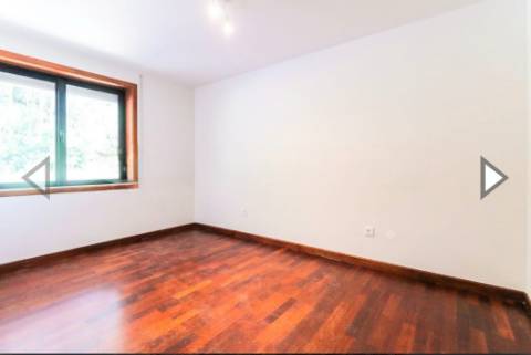 Apartamento T2 à Zona Industrial Portelinha