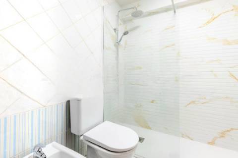 Apartamento T2 à Zona Industrial Portelinha