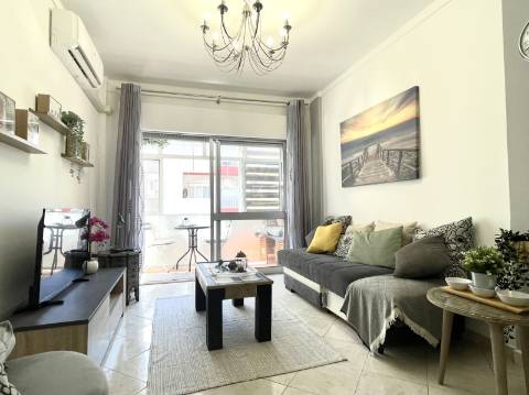 Venda - Apartamento T1 em Quarteira