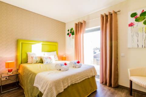 Hostel de 22 Quartos na Guia