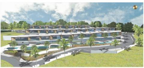 Terreno para construção de 29 moradias T3 e T4 em banda com piscina privada e vista mar